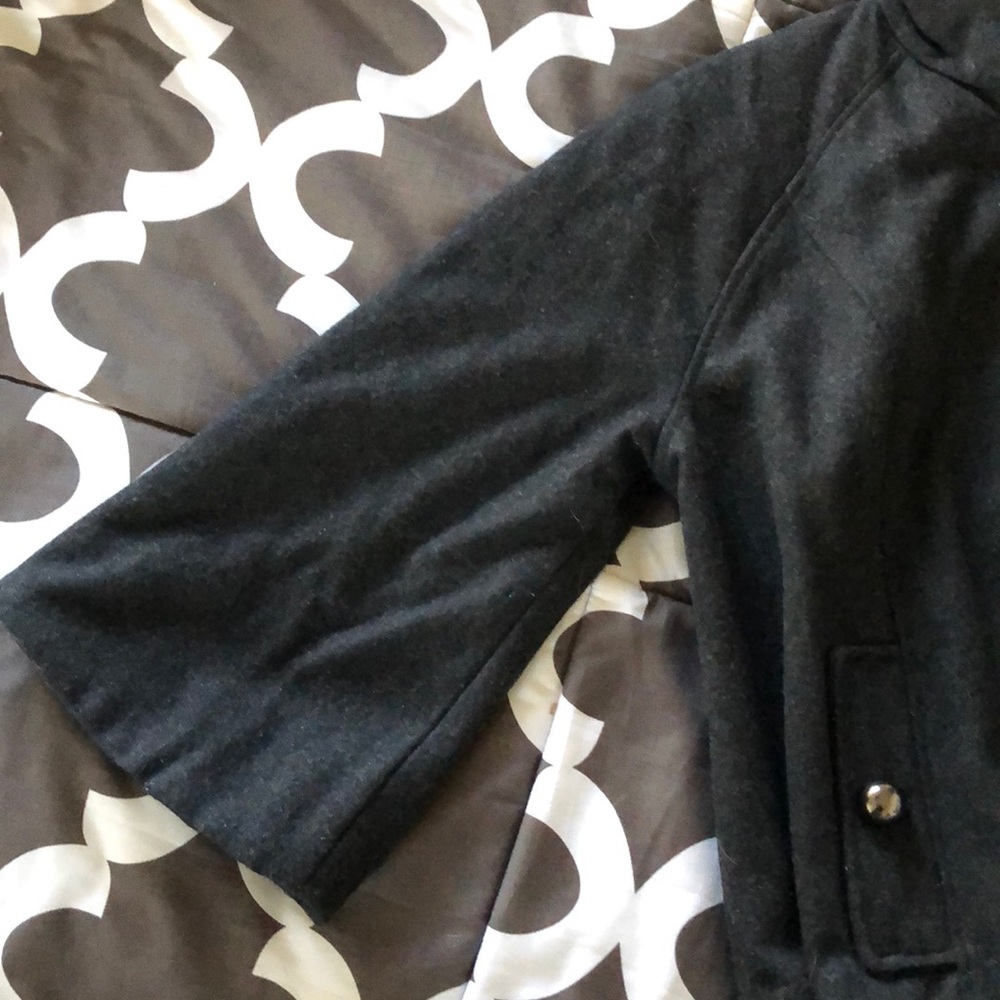 Tweeds Jacket - Picture 7 of 7